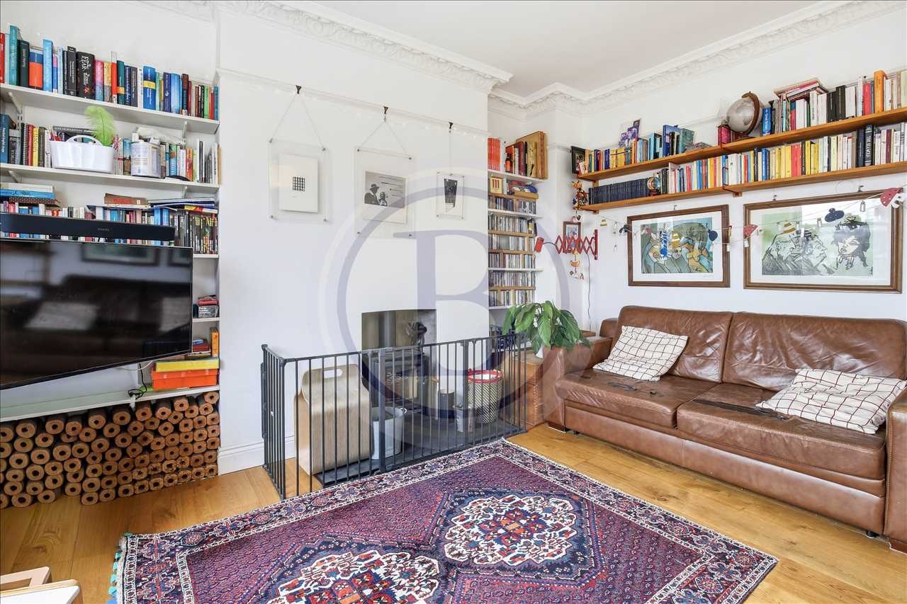 4 bed flat for sale in Lady Somerset Road  - Property Image 16