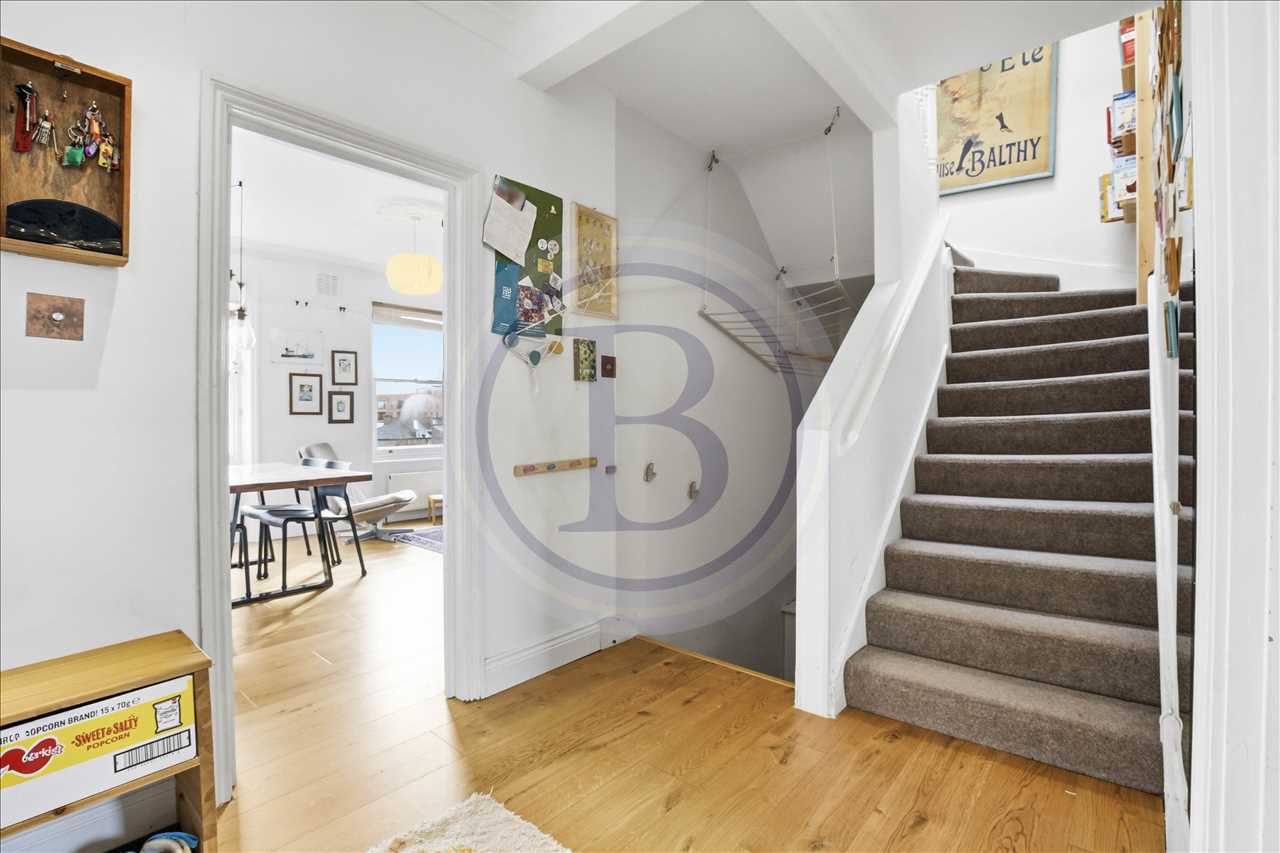 4 bed flat for sale in Lady Somerset Road  - Property Image 24