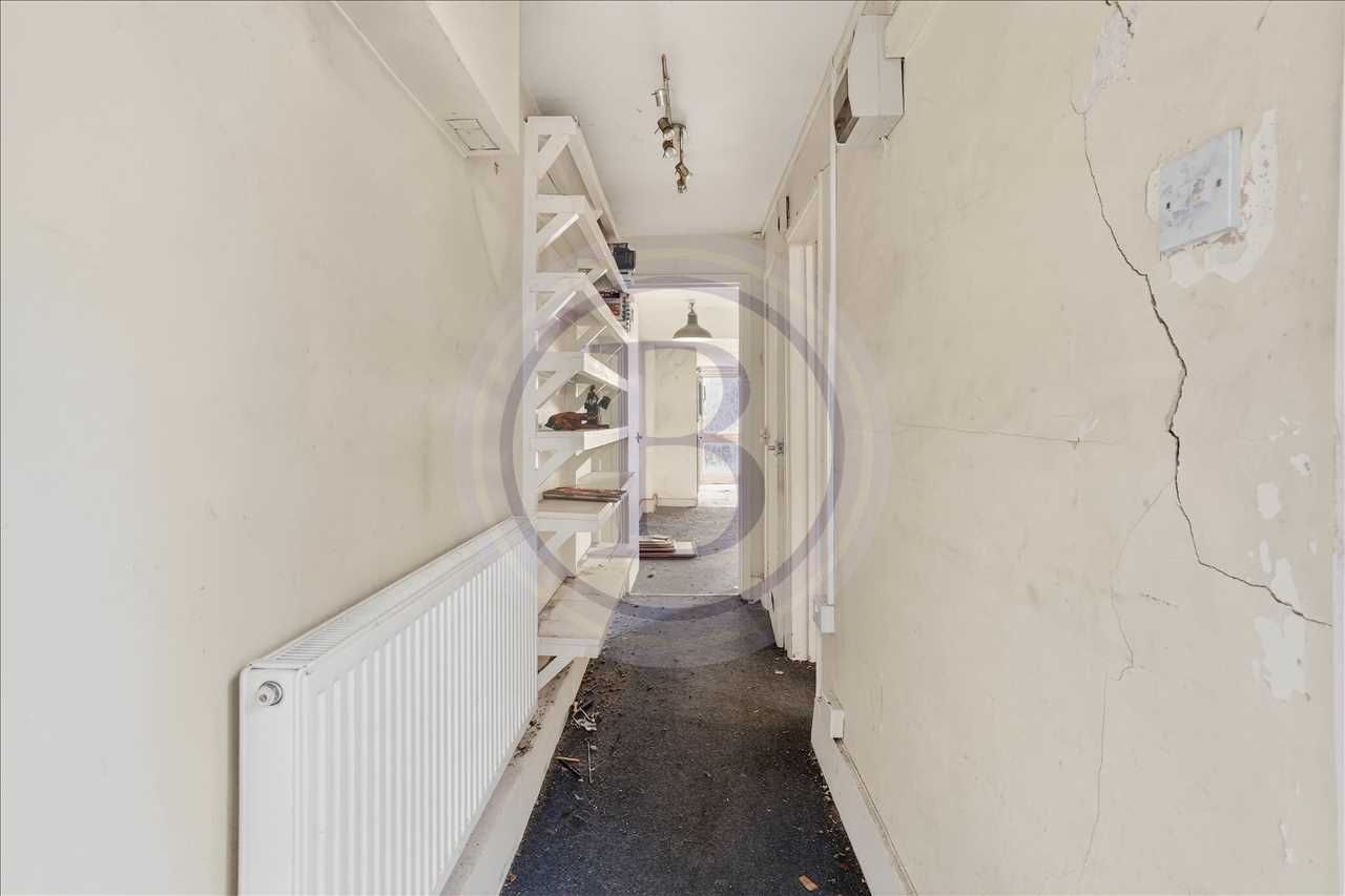 1 bed flat for sale in Dalmeny Road 10