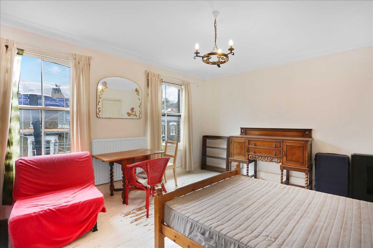 6 bed terraced house for sale in Tremlett Grove  - Property Image 3