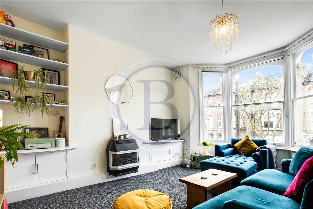 2 bed flat for sale in Bardolph Road  - Property Image 5