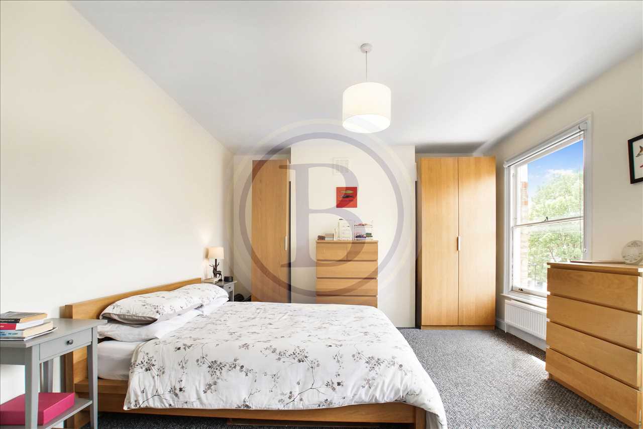 2 bed flat for sale in Bardolph Road 5
