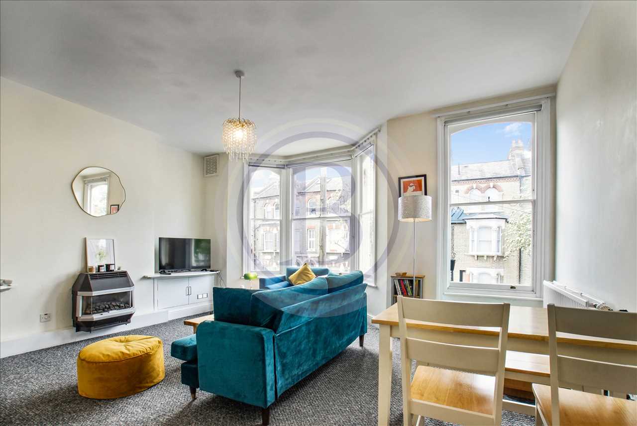 2 bed flat for sale in Bardolph Road 10