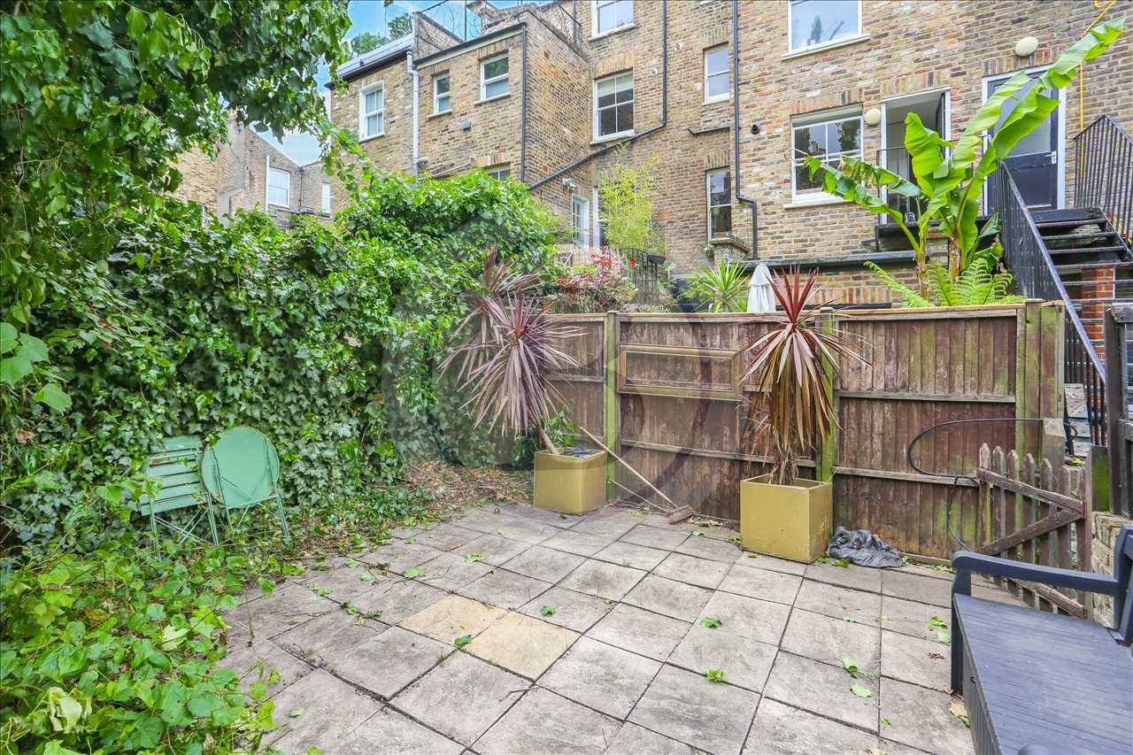 2 bed flat for sale in Bardolph Road  - Property Image 15