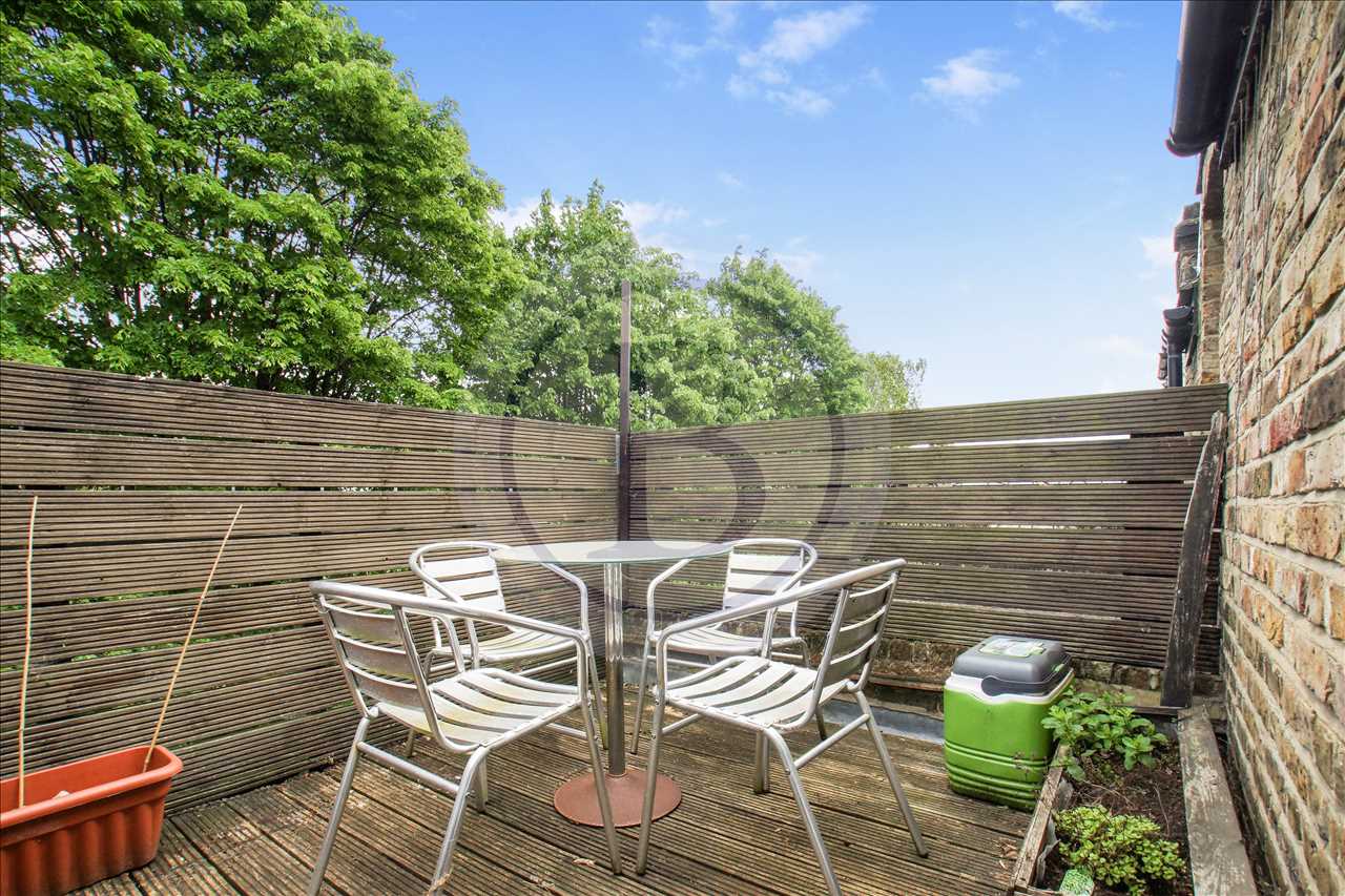 2 bed flat for sale in Bardolph Road  - Property Image 16