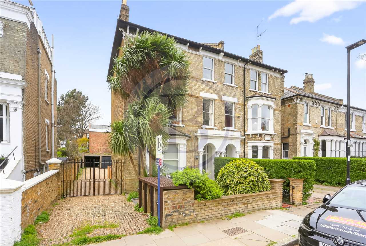 2 bed flat for sale in Mercers Road 1