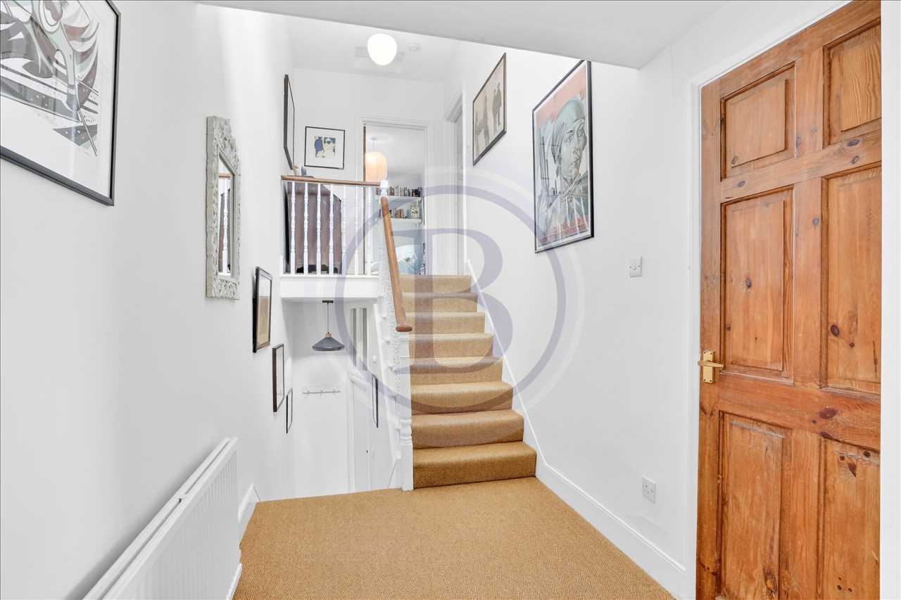 2 bed flat for sale in Mercers Road  - Property Image 3