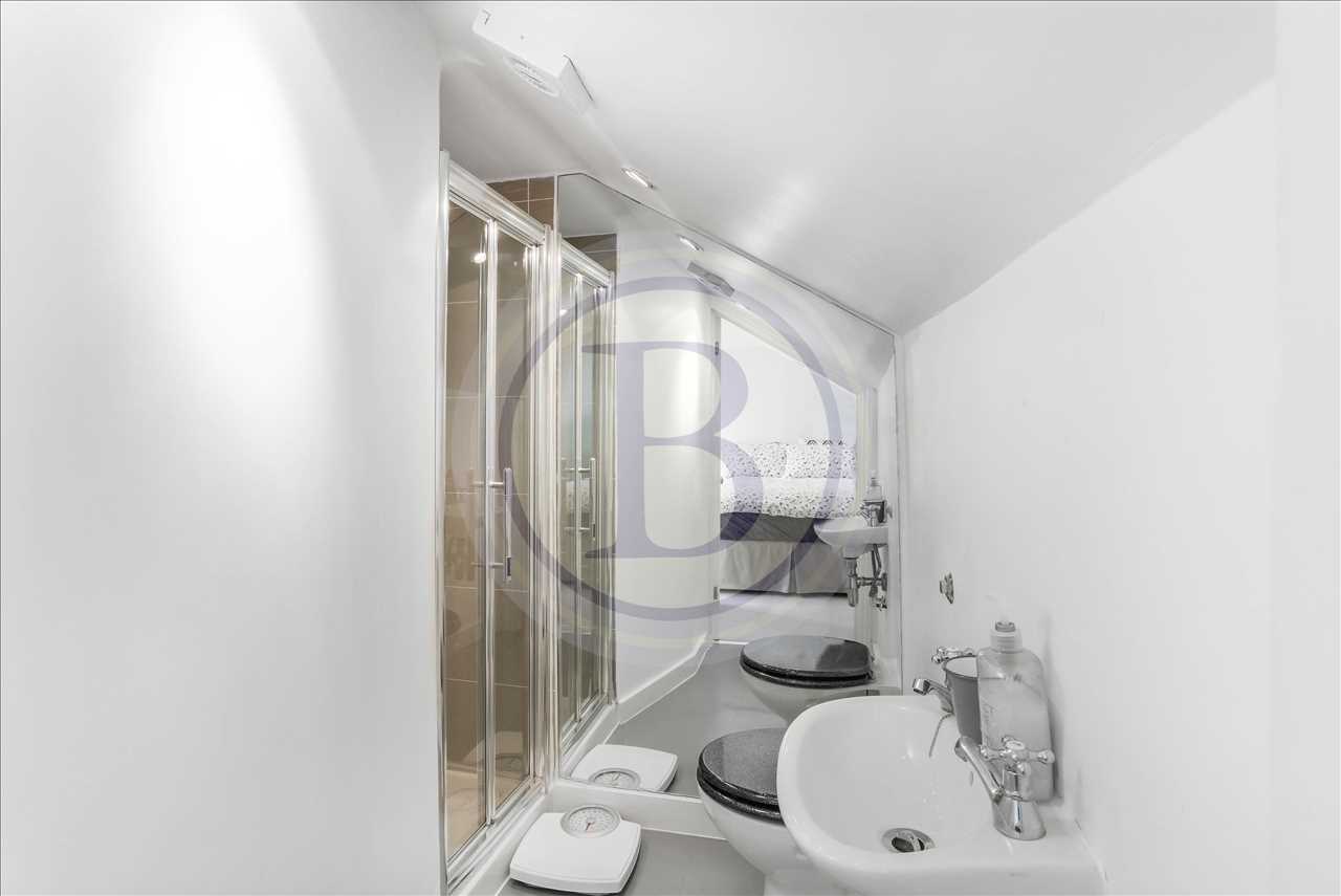 4 bed end of terrace house for sale in Hugo Road 15