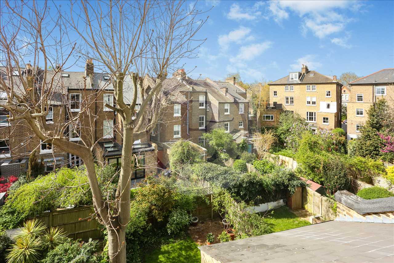 4 bed end of terrace house for sale in Hugo Road  - Property Image 18