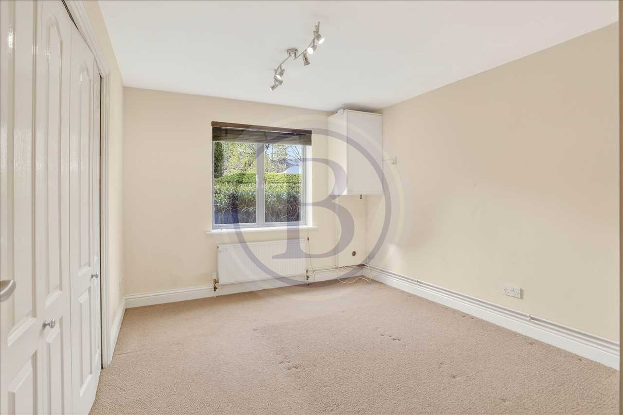 2 bed flat for sale in Sherard Court 2