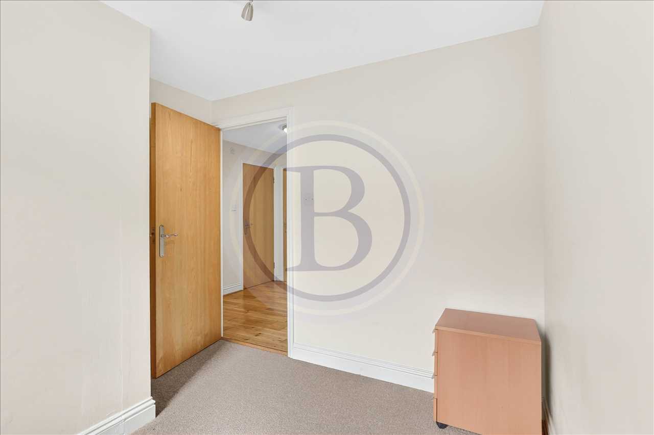 2 bed flat for sale in Sherard Court 12