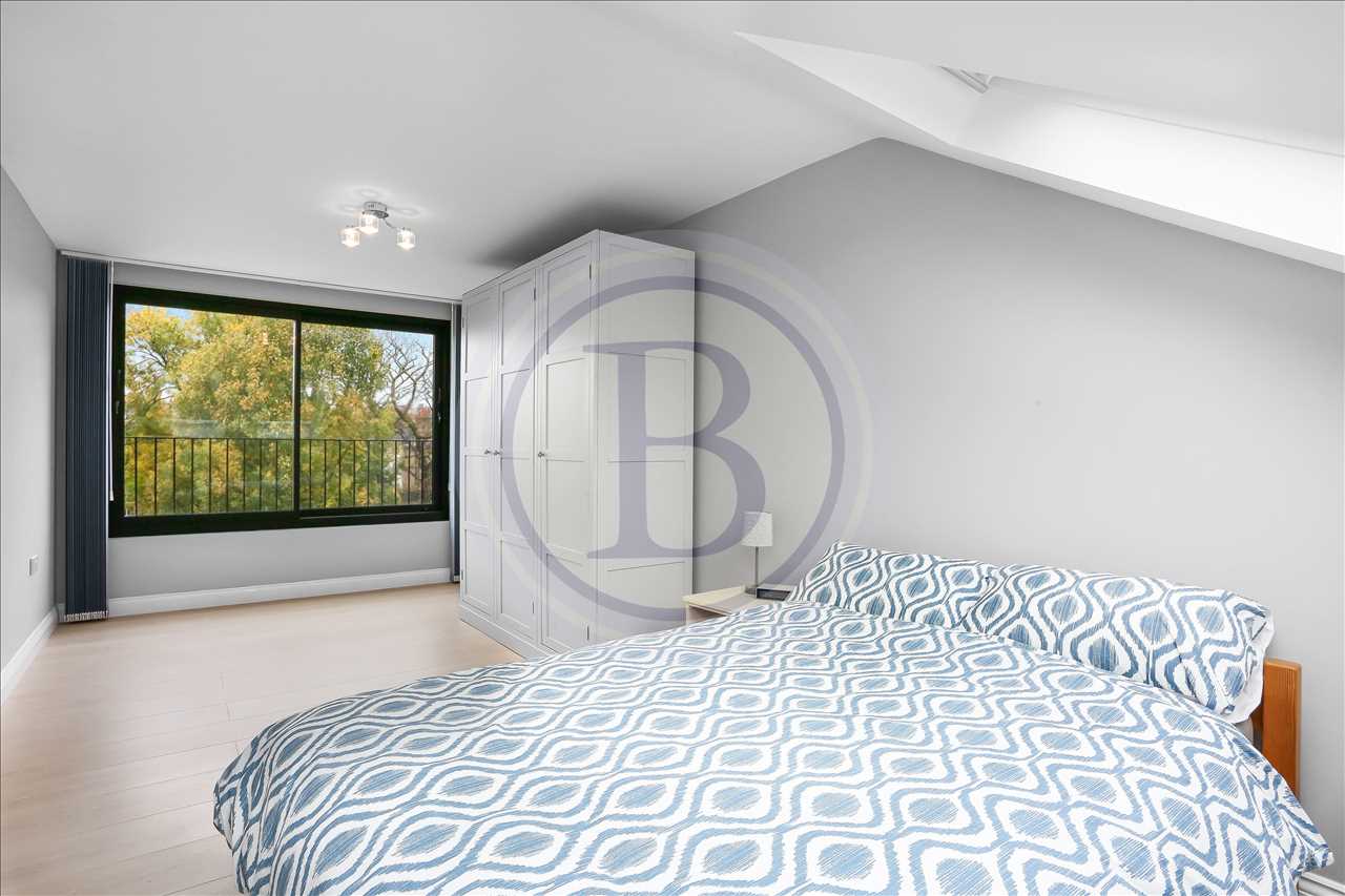 2 bed flat for sale in Tufnell Park Road 3