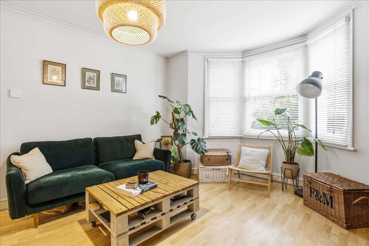 1 bed flat for sale in Montpelier Grove 5