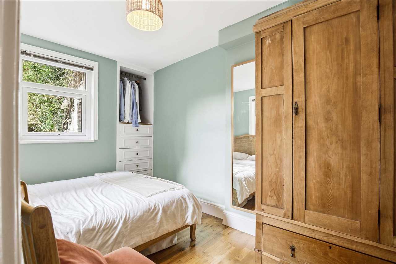 1 bed flat for sale in Montpelier Grove  - Property Image 10