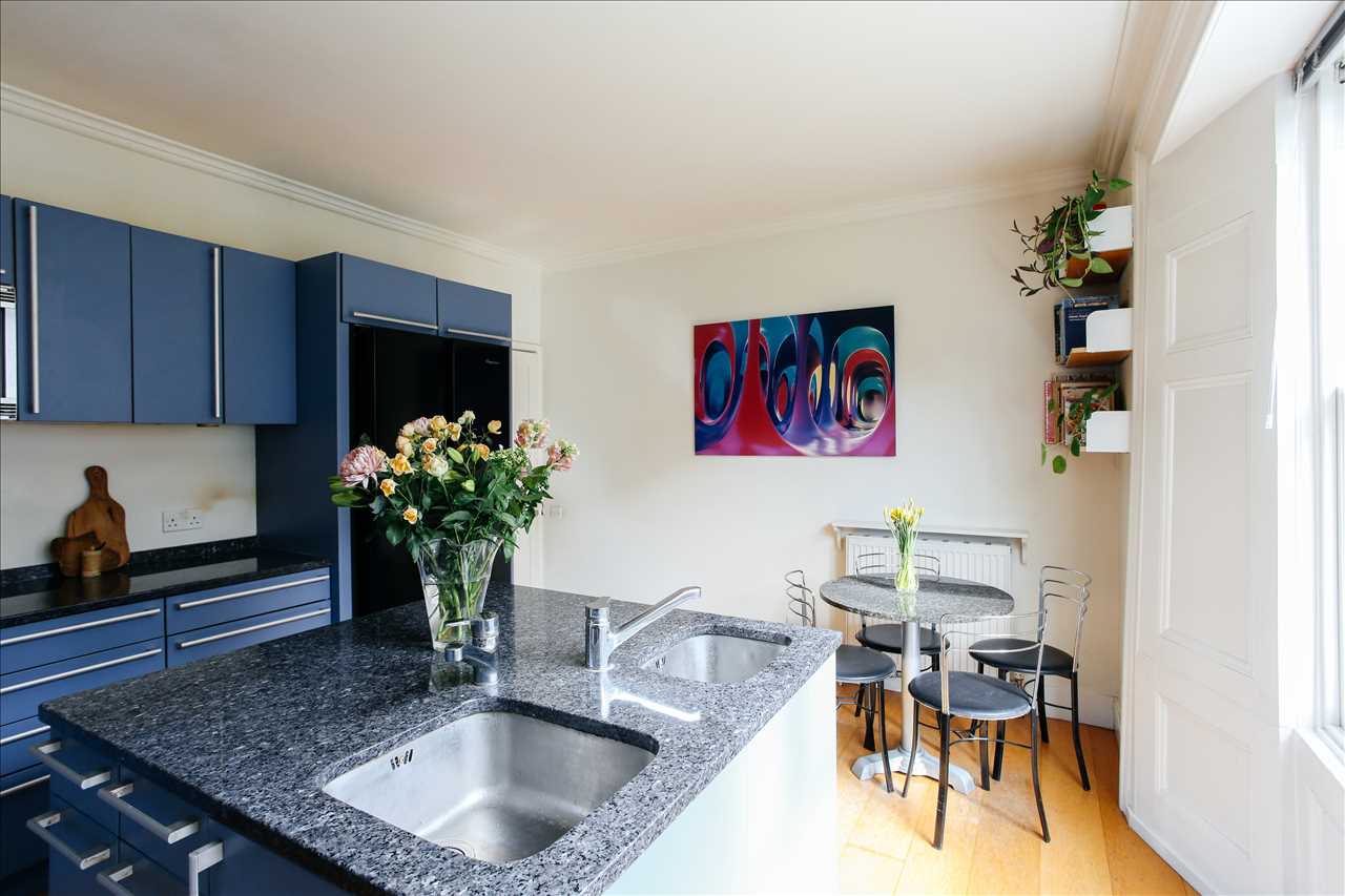 4 bed semi-detached house for sale in Hungerford Road  - Property Image 12