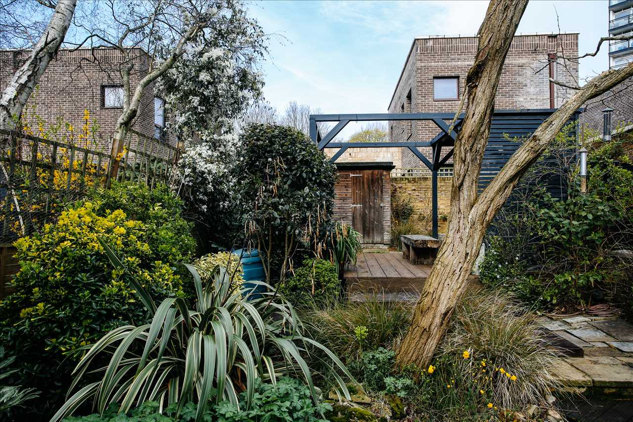 4 bed semi-detached house for sale in Hungerford Road  - Property Image 24