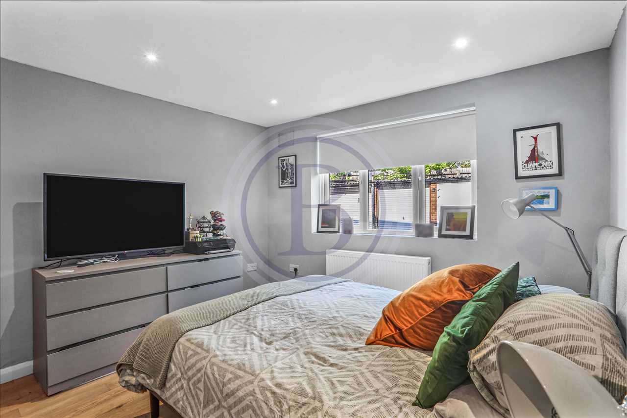 1 bed flat for sale  - Property Image 7