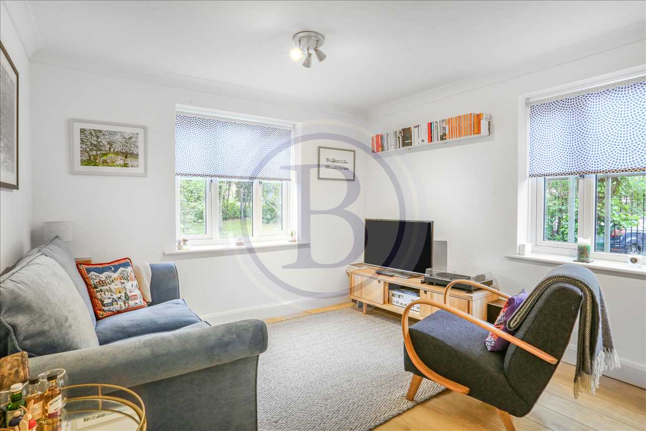 2 bed flat for sale in Goddard Place  - Property Image 3