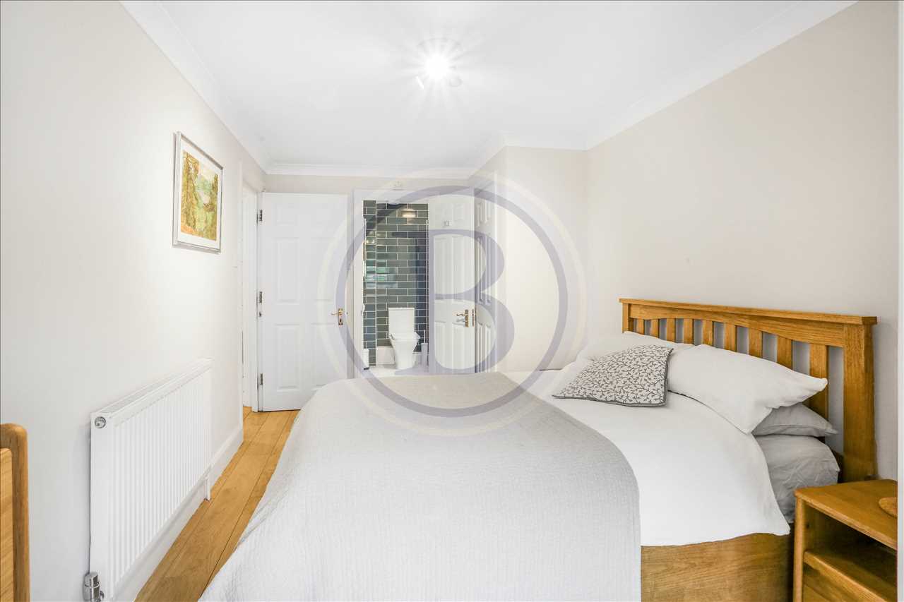 2 bed flat for sale in Goddard Place  - Property Image 7