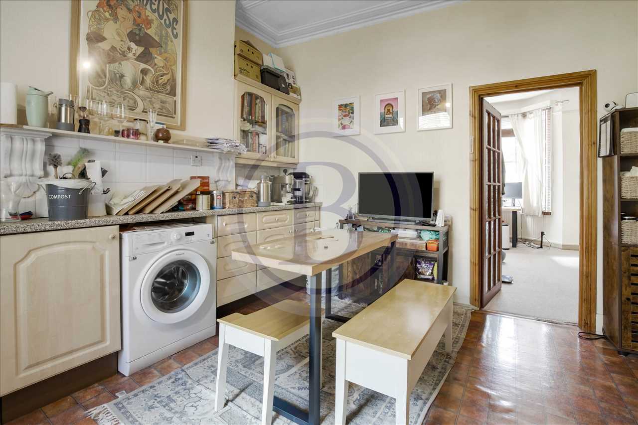 4 bed end of terrace house for sale in Corinne Road  - Property Image 8