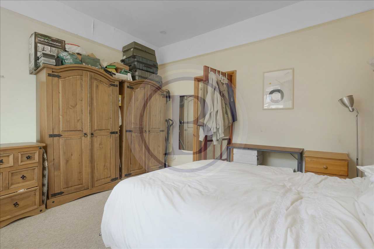 4 bed end of terrace house for sale in Corinne Road  - Property Image 9