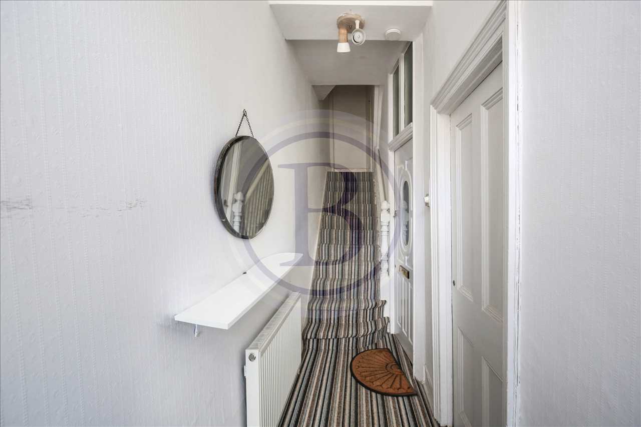 4 bed end of terrace house for sale in Corinne Road 15