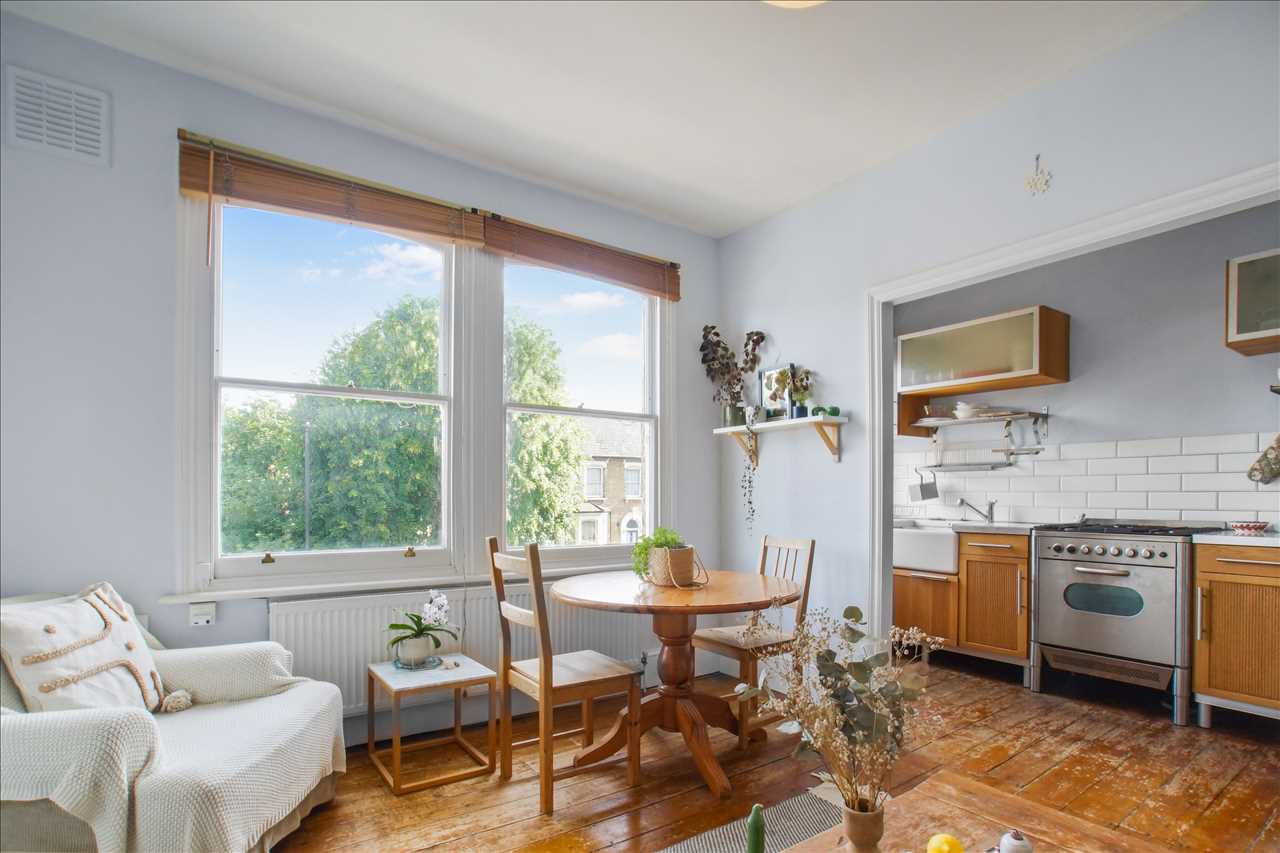 1 bed maisonette for sale in Tufnell Park Road 2