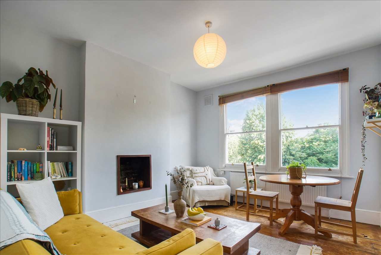 1 bed maisonette for sale in Tufnell Park Road 10