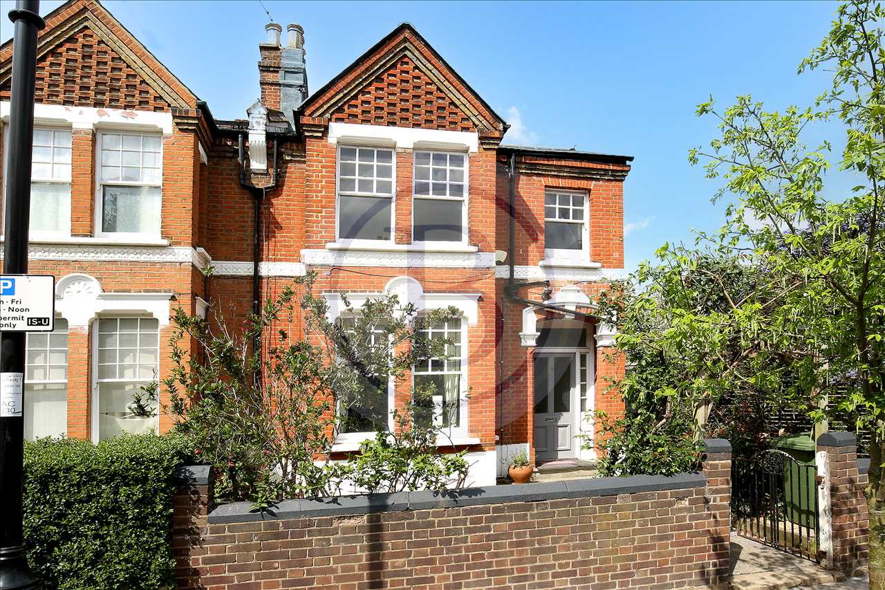 3 bed flat for sale in Tytherton Road - Property Image 1