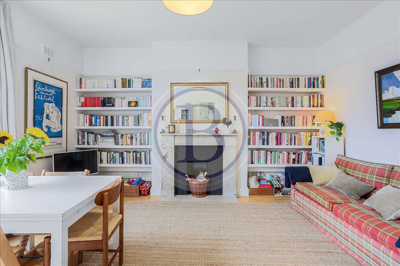 2 bed flat for sale in Yerbury Road  - Property Image 1