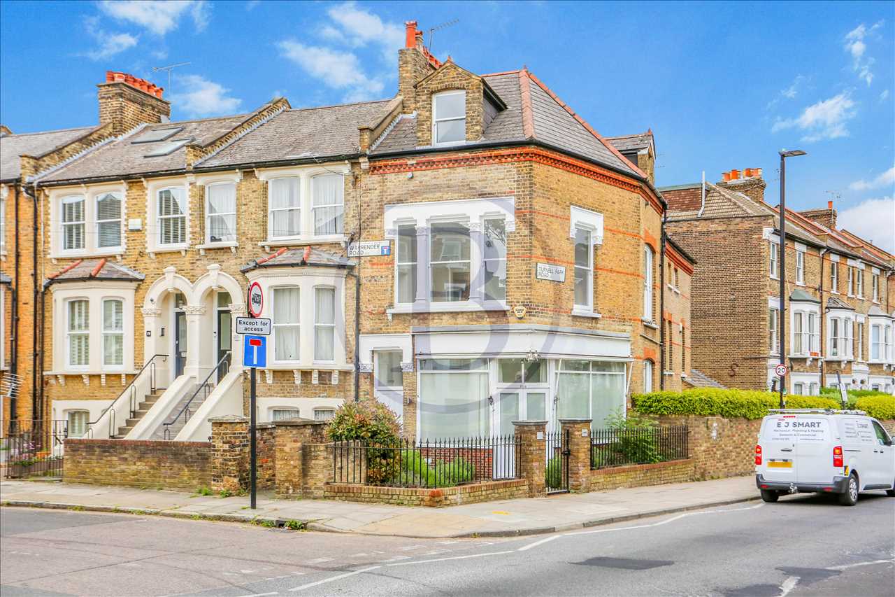 2 bed flat to rent in Tufnell Park Road  - Property Image 1