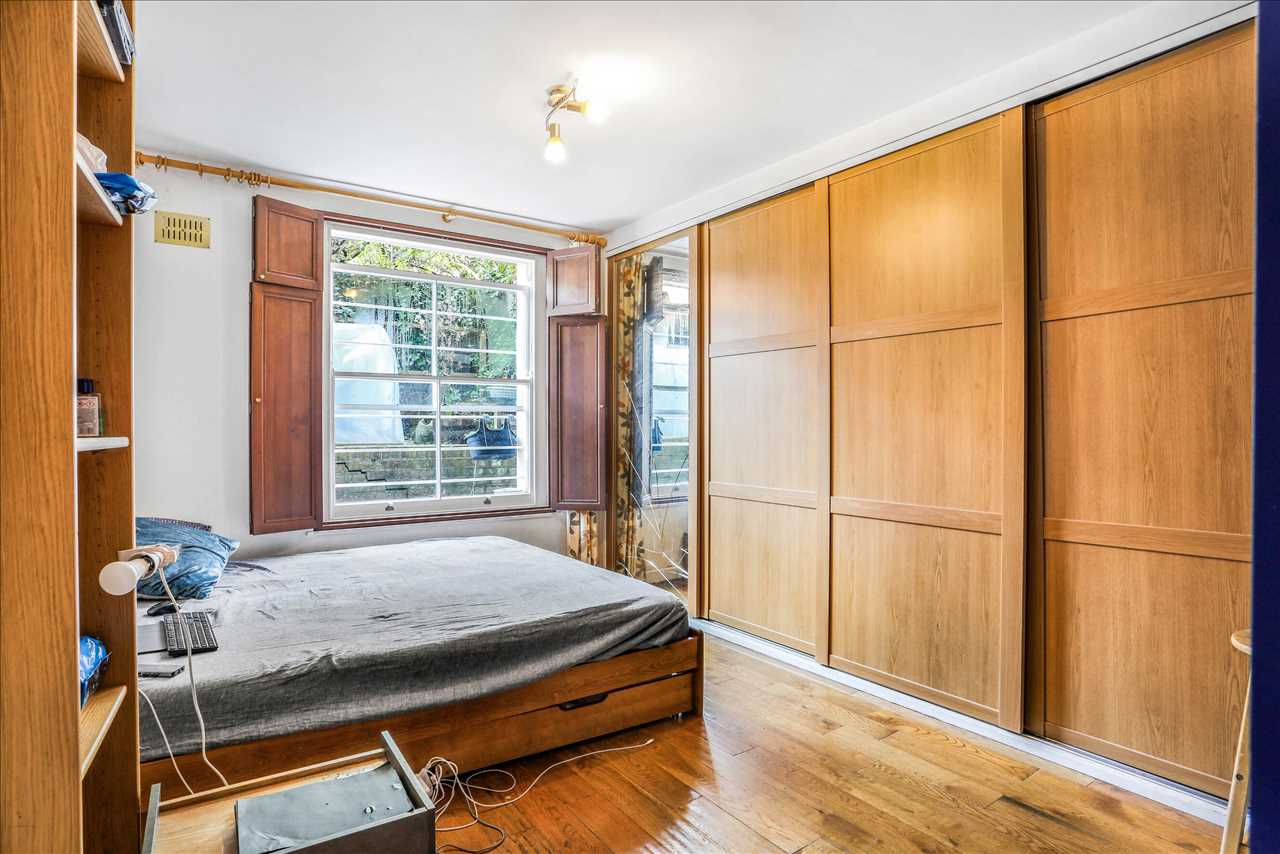 CHAIN FREE! This is your chance to get into one of North London's most sought-after streets and add serious value to a well-proportioned Victorian flat. Finished equivalents on nearby streets are already asking well into the £800,000s. The gap between asking price and potential is significant. ...