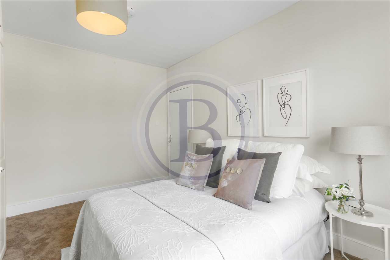 3 bed flat for sale in Crayford Road 12
