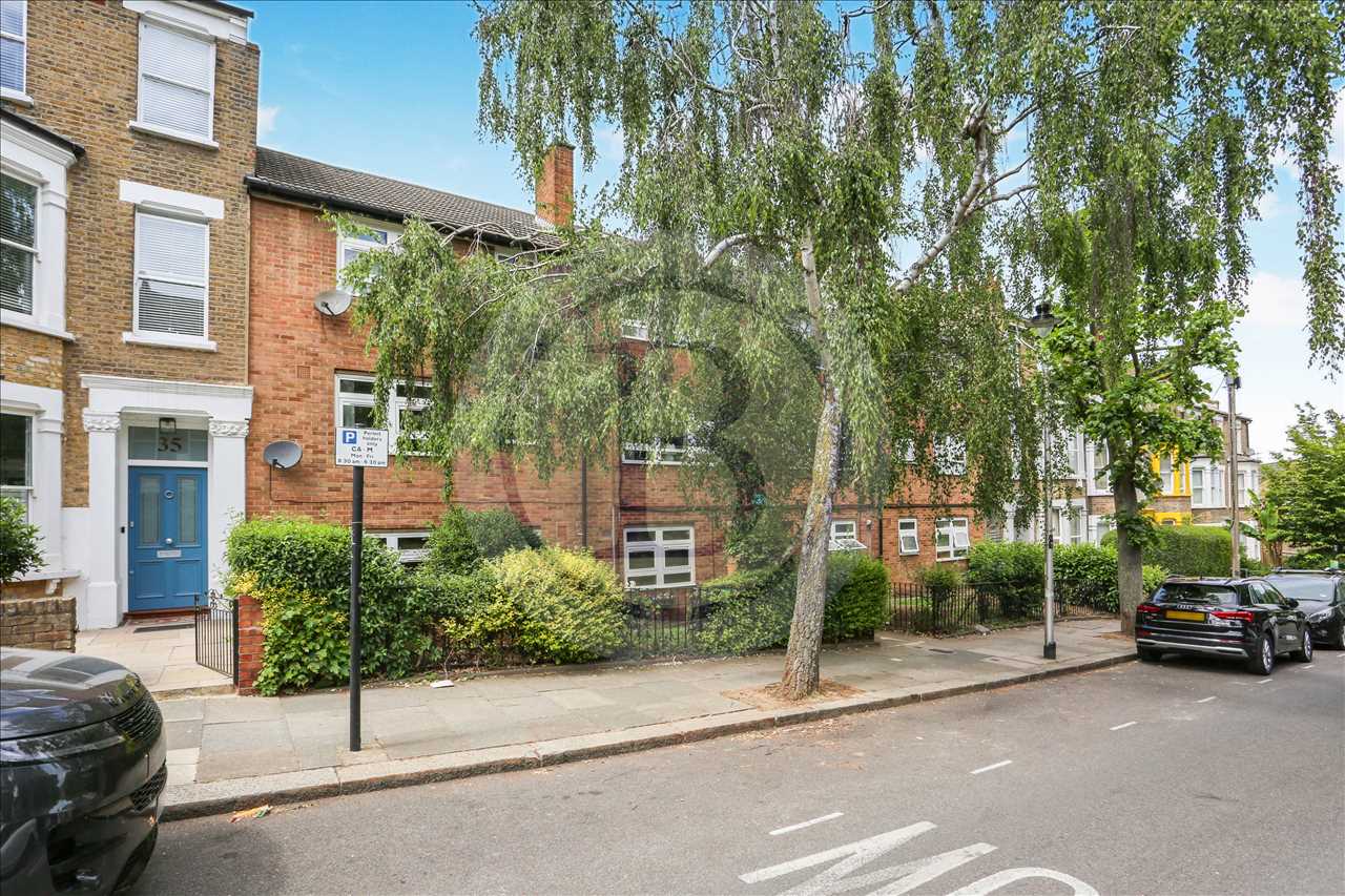 2 bed flat for sale in Lupton Street 1