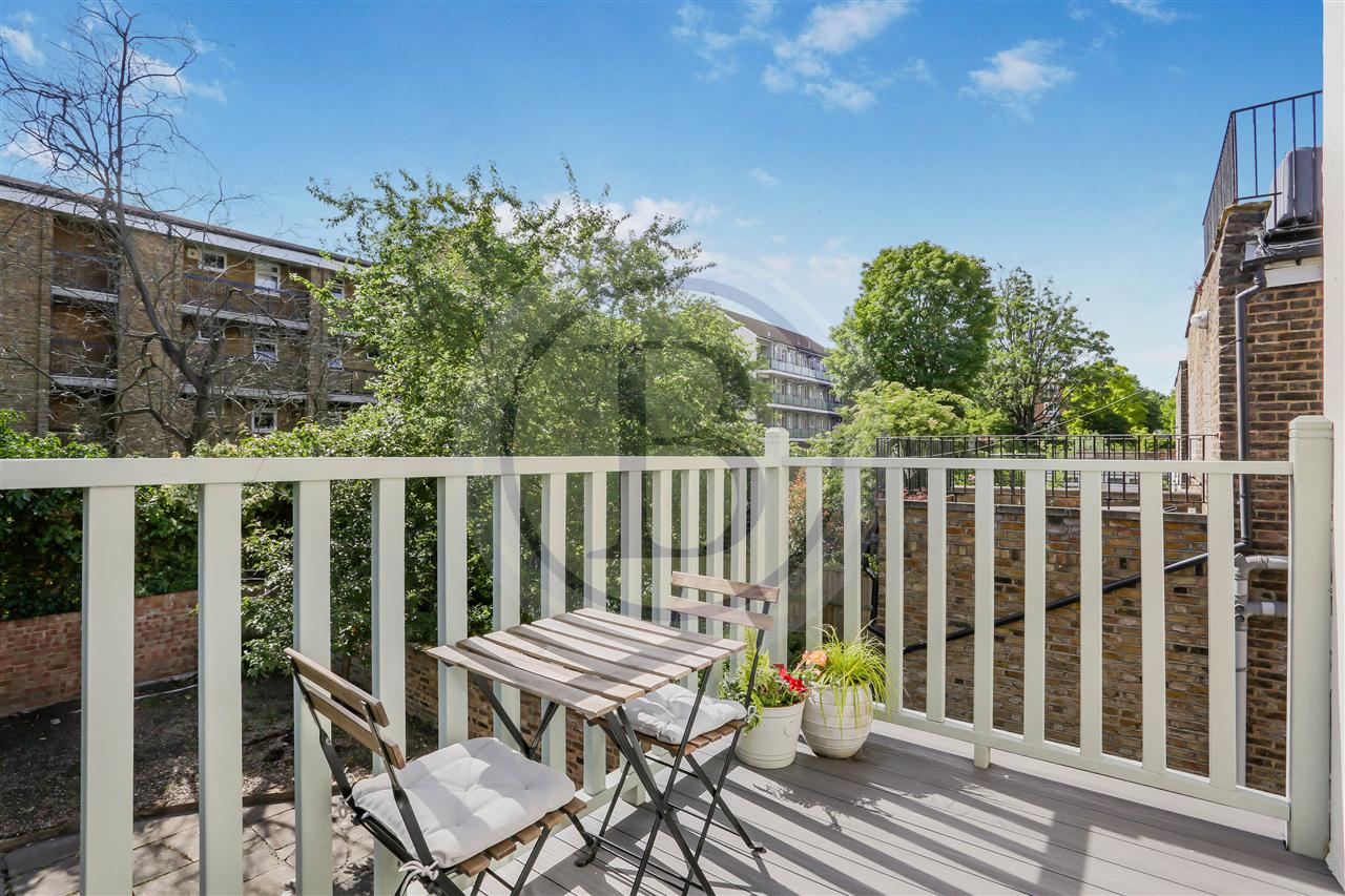 2 bed flat for sale in Huddleston Road  - Property Image 15