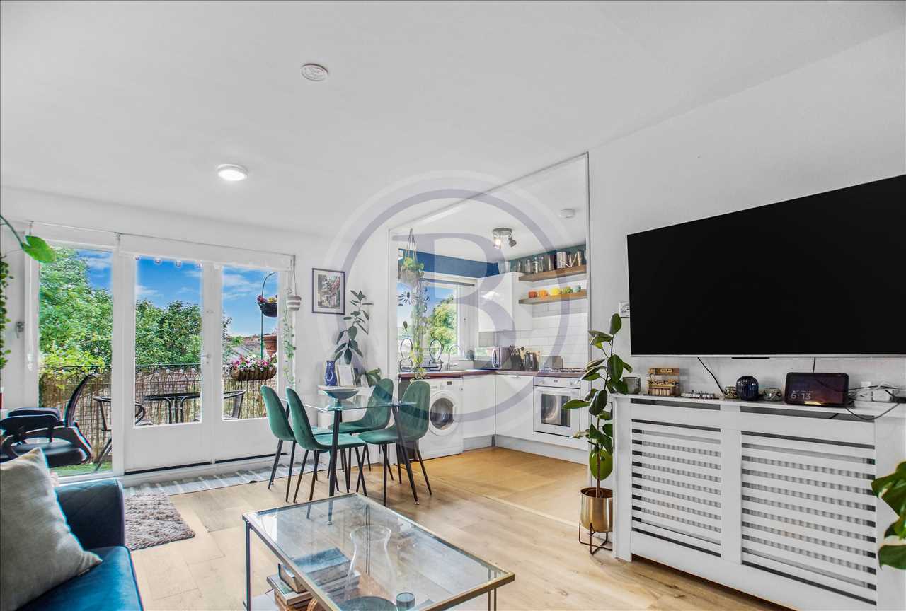 1 bed flat for sale in Dartmouth Park Hill  - Property Image 1