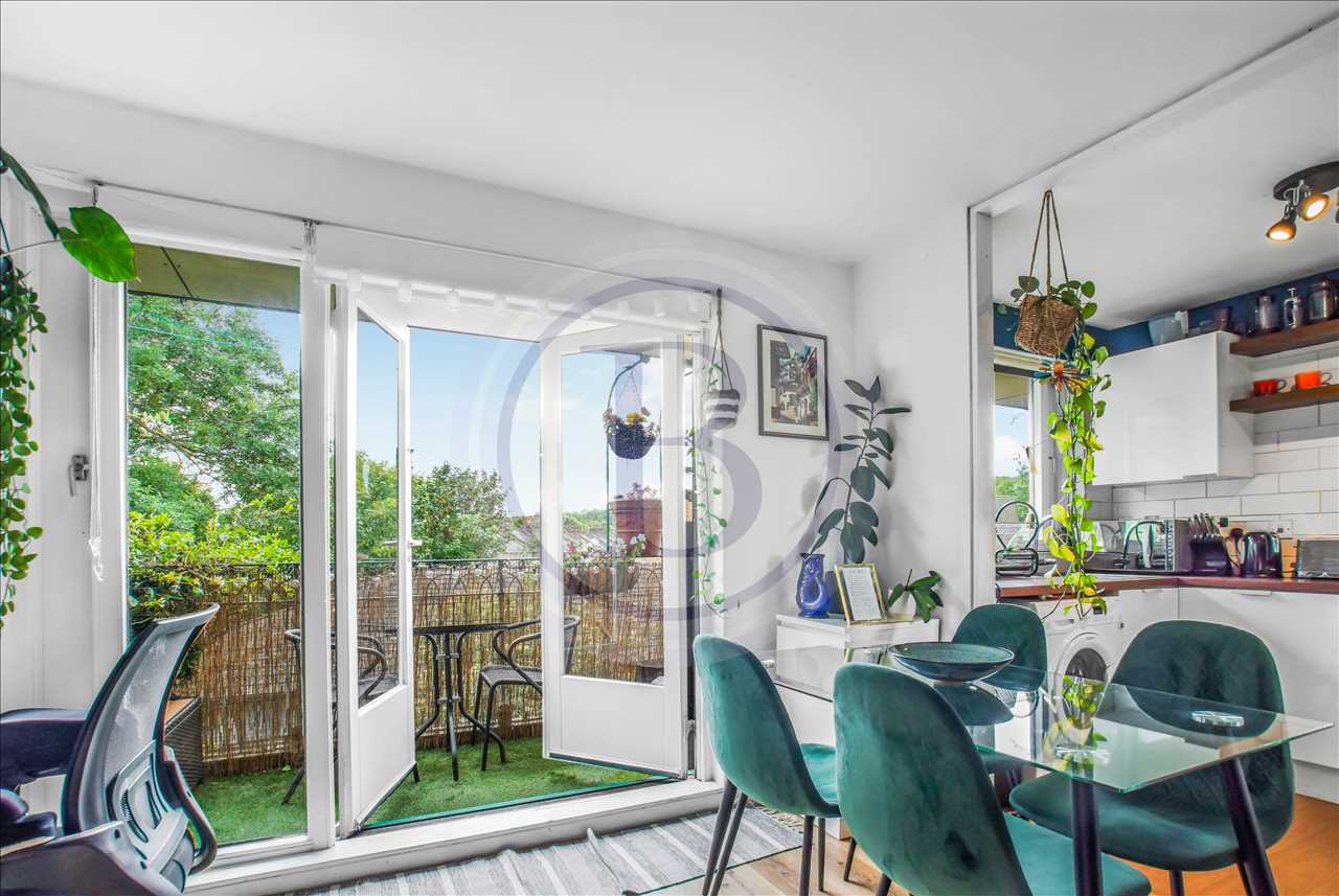 1 bed flat for sale in Dartmouth Park Hill 9