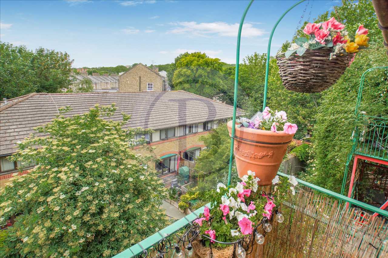 1 bed flat for sale in Dartmouth Park Hill 12