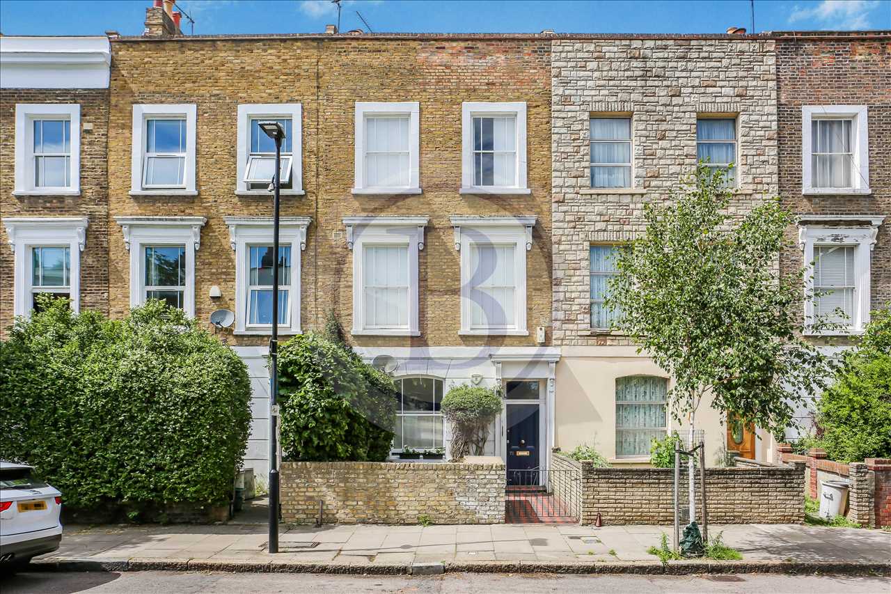 2 bed flat for sale in Windsor Road 2