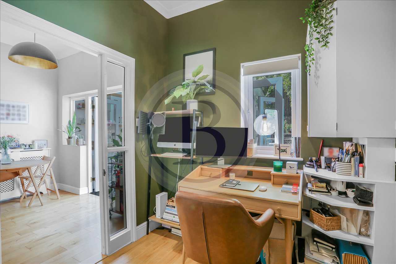 2 bed flat for sale in Windsor Road 14