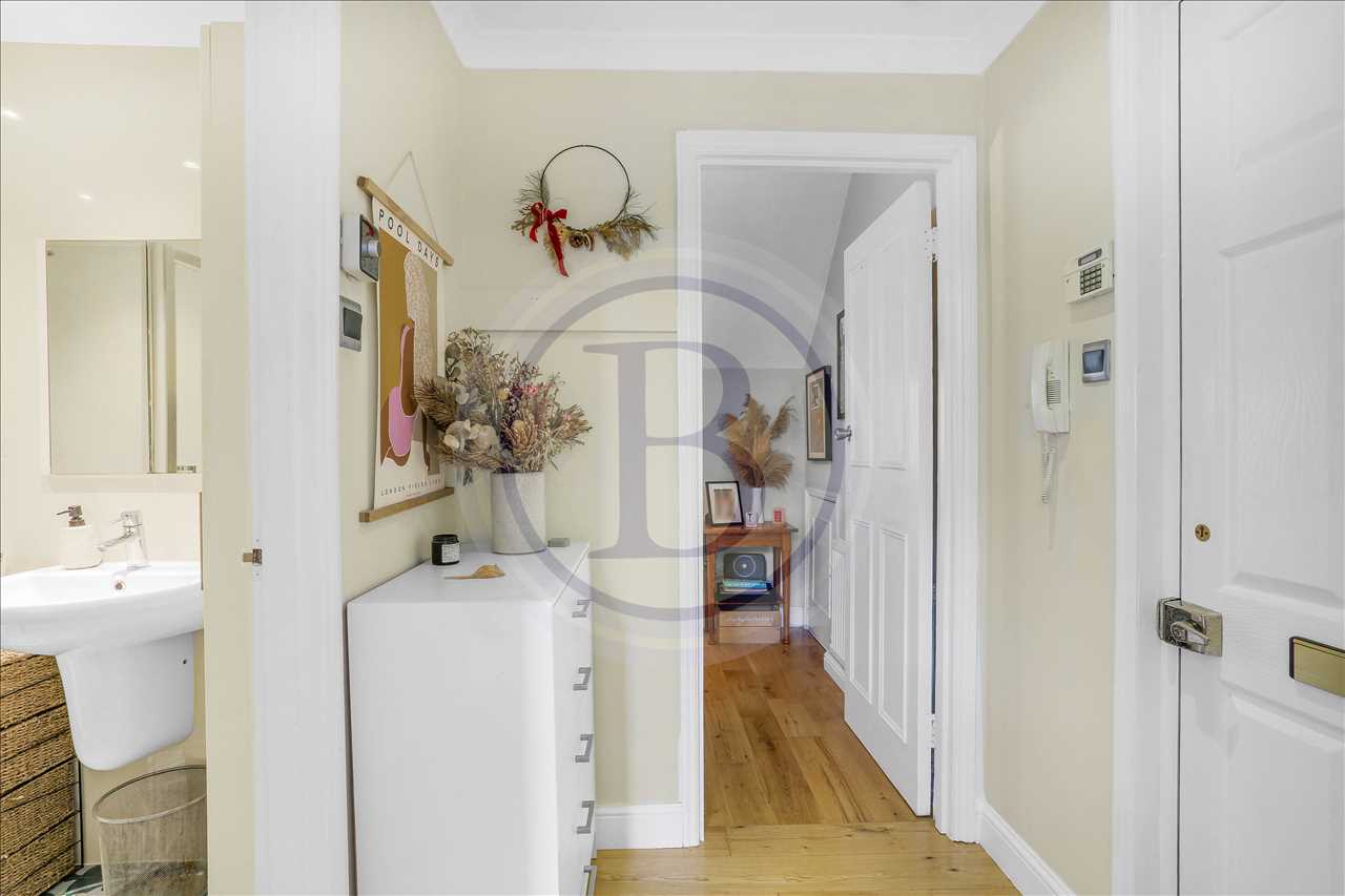 2 bed flat for sale in Windsor Road  - Property Image 17