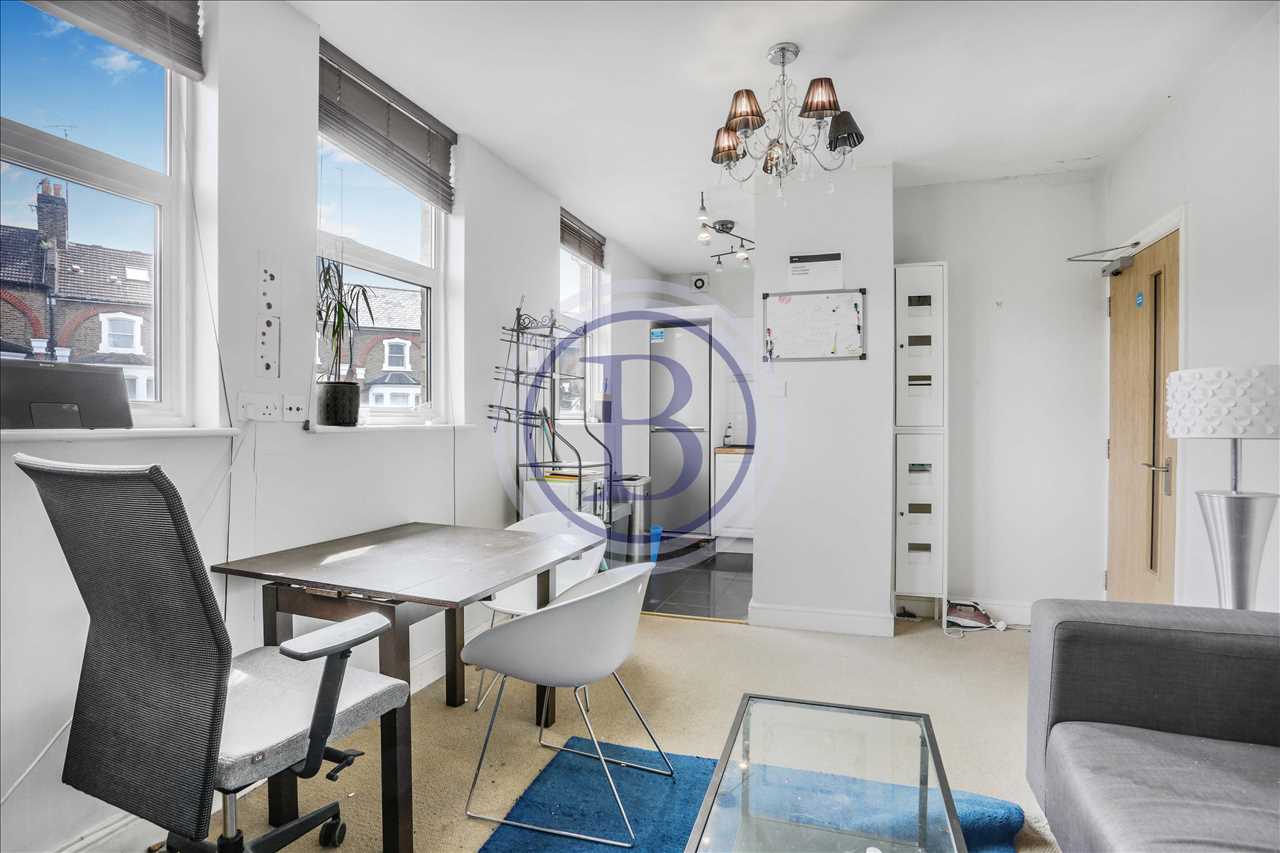 3 bed maisonette for sale in Brecknock Road 3