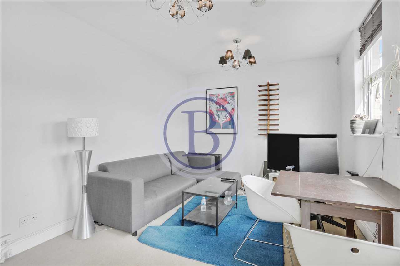 3 bed maisonette for sale in Brecknock Road 4