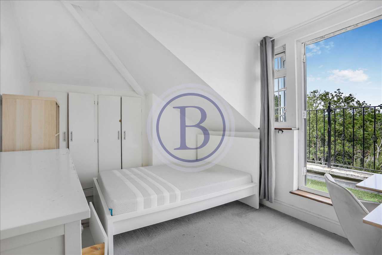 3 bed maisonette for sale in Brecknock Road 5