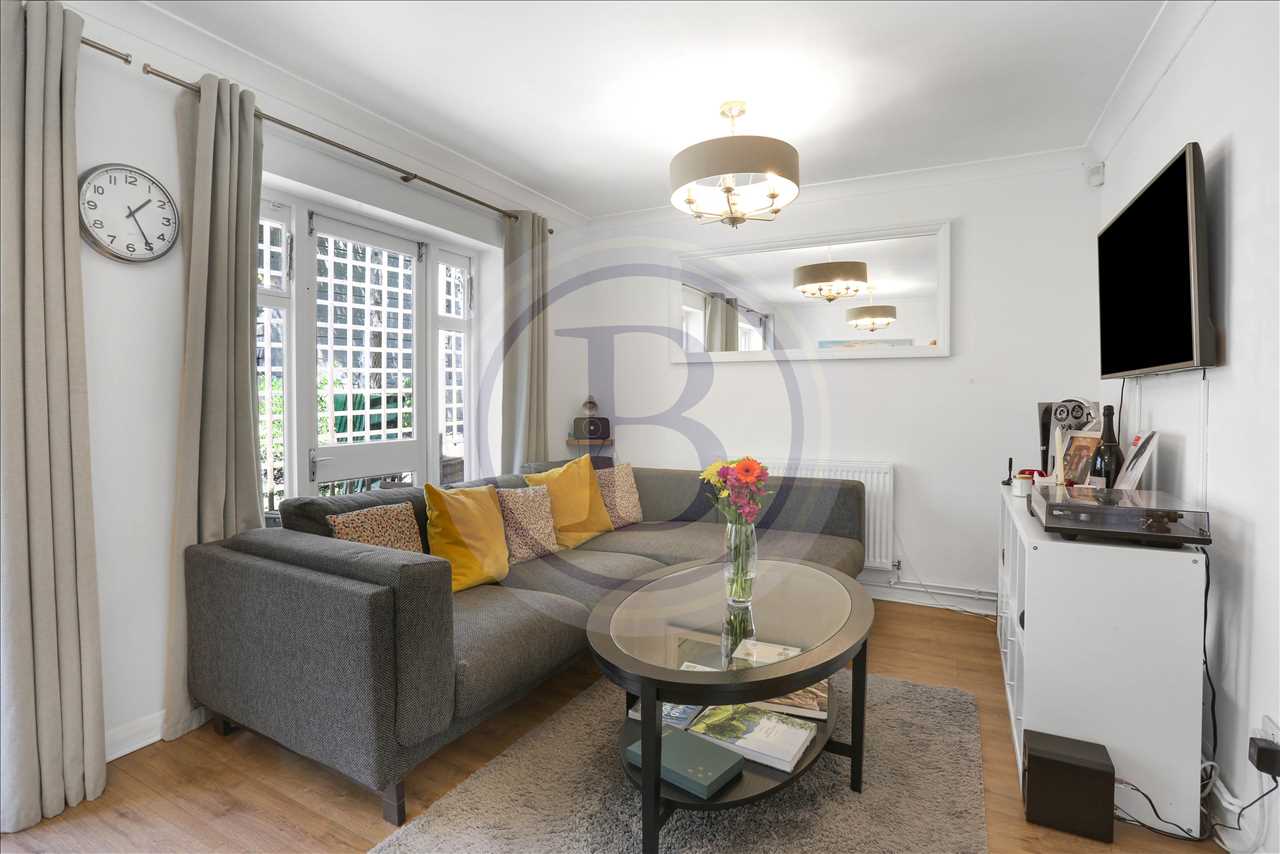 2 bed flat for sale in Chetwynd Road  - Property Image 1