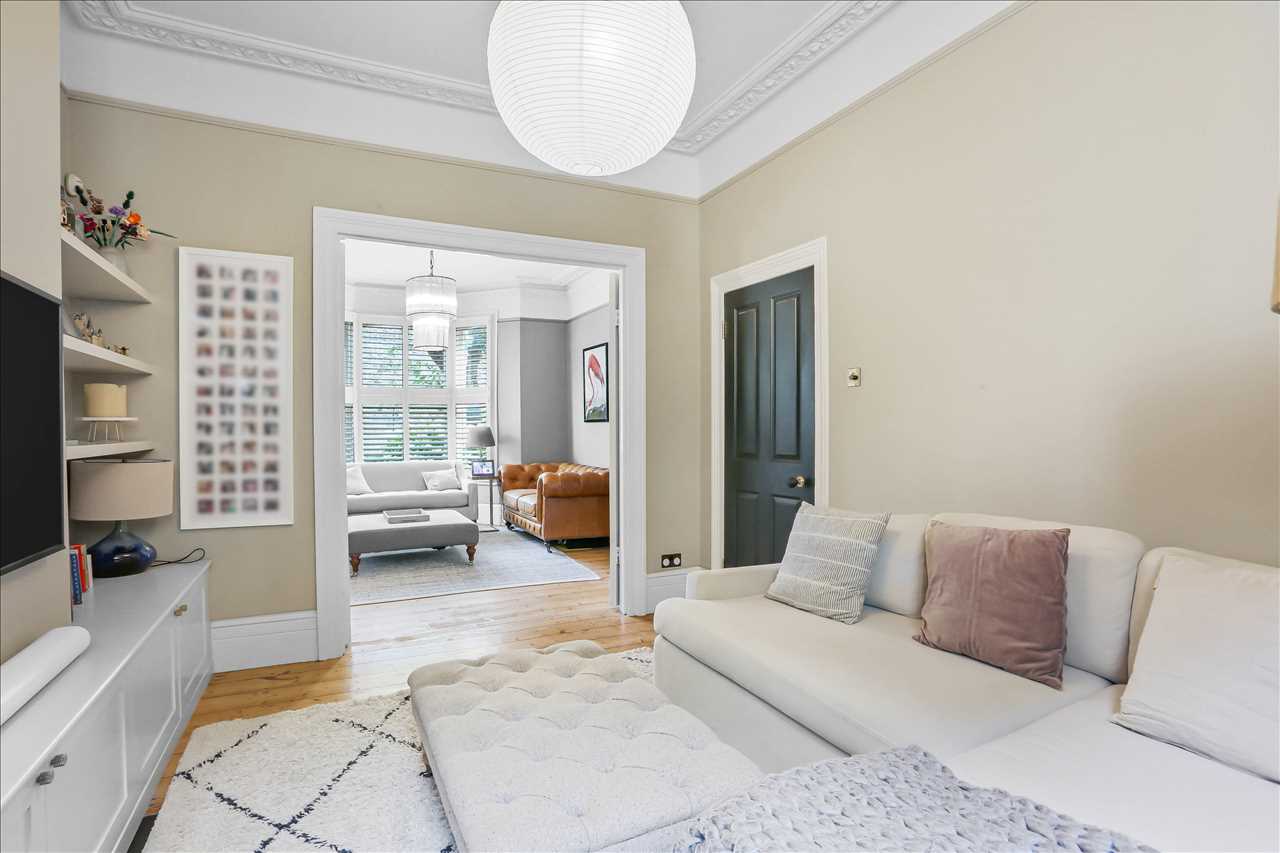 5 bed for sale in Tabley Road 7