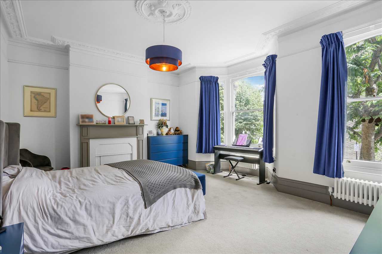 5 bed for sale in Tabley Road 8