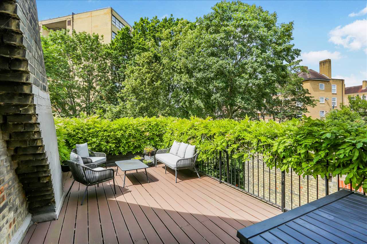 5 bed for sale in Tabley Road  - Property Image 15