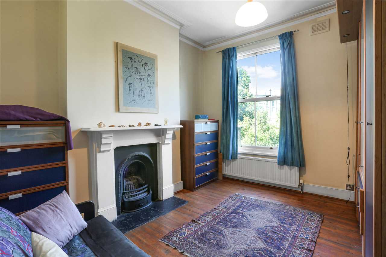 5 bed terraced house for sale in Monnery Road  - Property Image 10