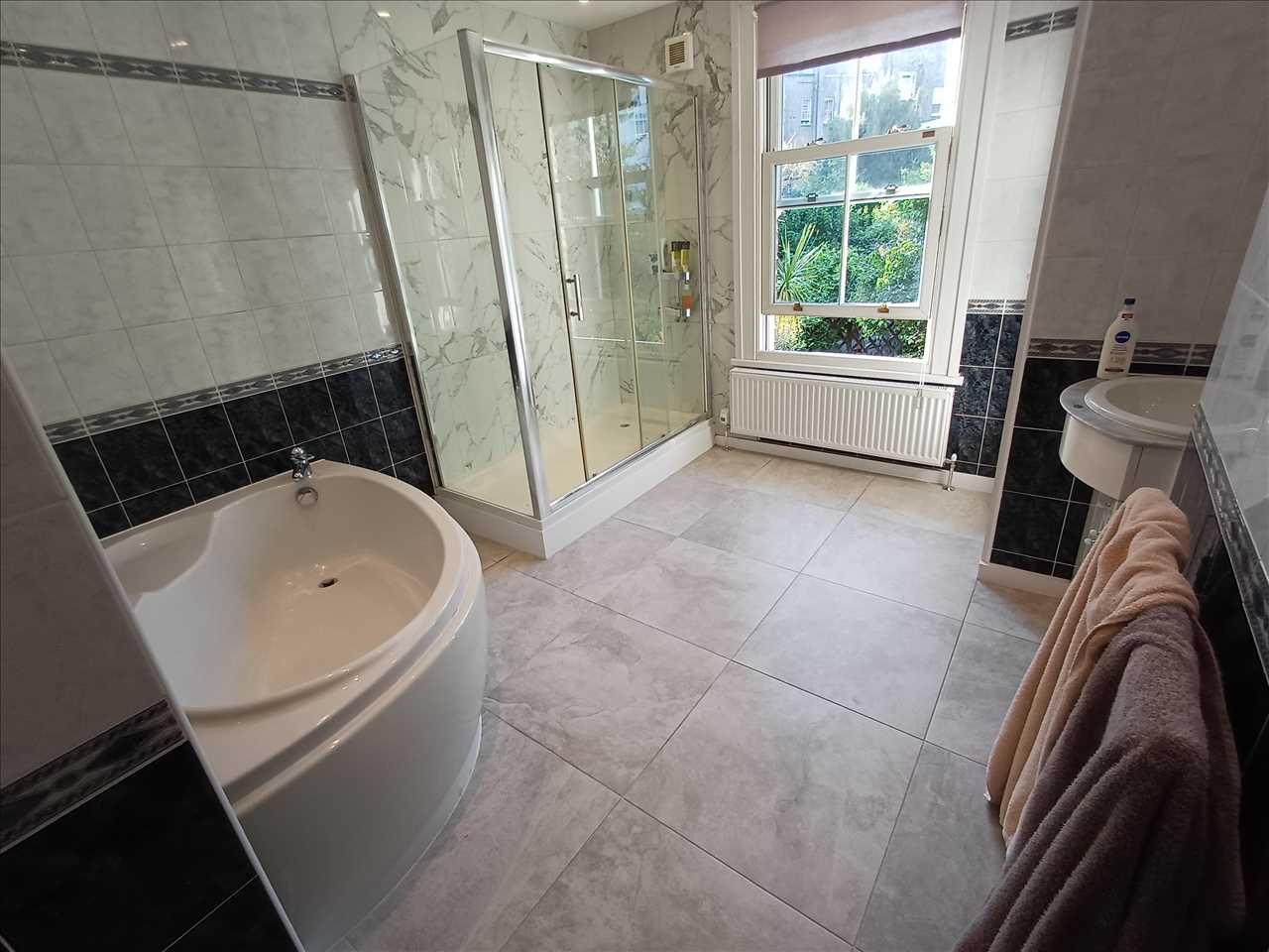 5 bed terraced house for sale in Monnery Road 11